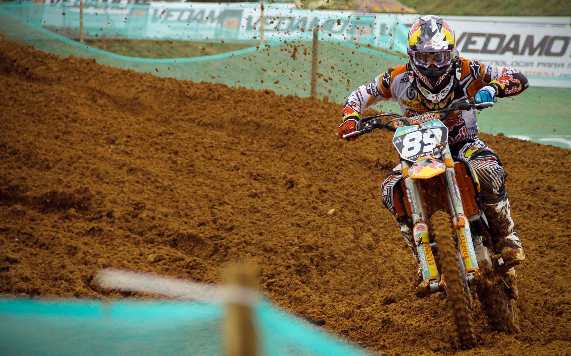 九游体育网页登陆-五大联赛中场组织效率是否因战术板细节呈现不同结果，五大联赛的打法风格